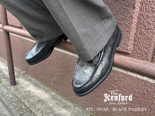 #25 SNAP -BLACK PAISLEY-