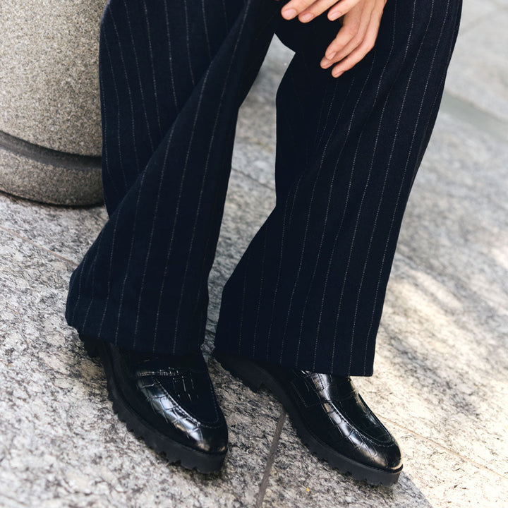 KENFORD MENS TANK SOLE LOAFERS / BLACK CROCODILE