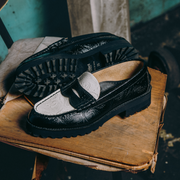 [Sales start on Friday, October 25th at 12:00] WOMENS TANK SOLE LOAFERS / BLACK WHITE PAISLEY