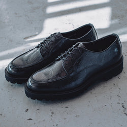 MENS NEW CLASSIC U-MOC LACE UP SHOES / BLACK PAISLEY