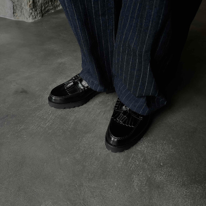 MENS TANK SOLE LOAFERS / BLACK QUILT TASSEL