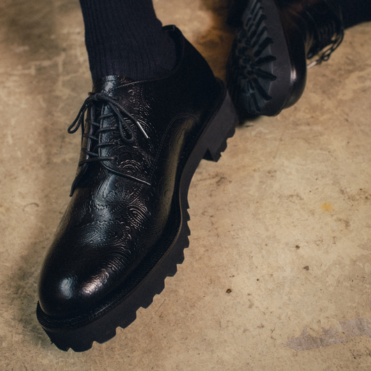 MENS NEW CLASSIC PLAIN TOE / BLACK PAISLEY