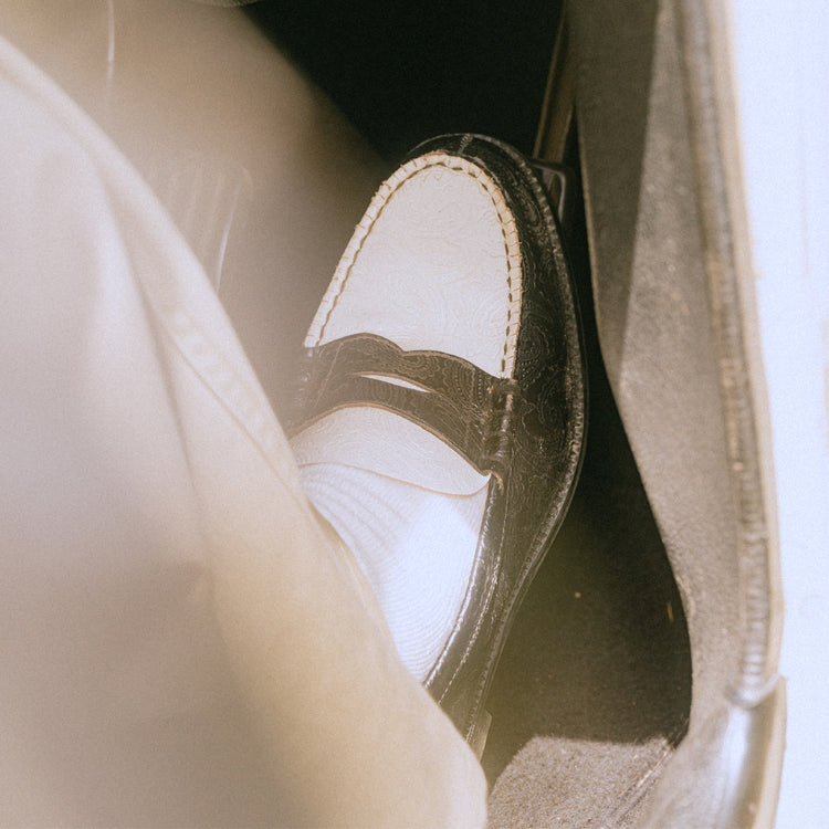 時計 KENFORD EMBOSSED LEATHER BELT PAISLEY K004A24_BWHT_WEB-04_1800x1800.