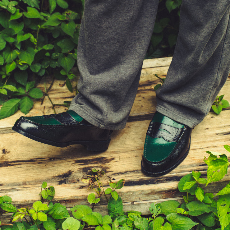 MENS EMBOSSED LOAFERS / BLACK GREEN PAISLEY