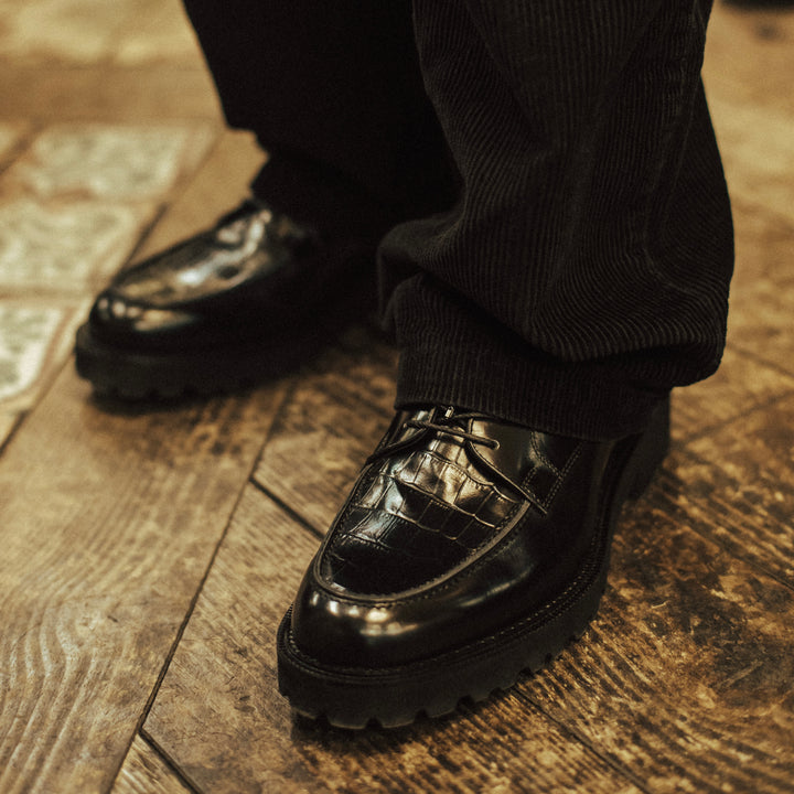 MENS NEW CLASSIC U-MOC LACE UP SHOES / BLACK BLACK CROCODILE