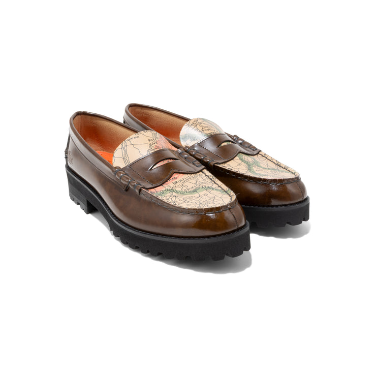 【8月30日（土） AVIREX 各店にて発売開始】WOMENS TANK SOLE LOAFERS "ICON of FLIGHT" / DARK BROWN BEIGE MAP PRINT