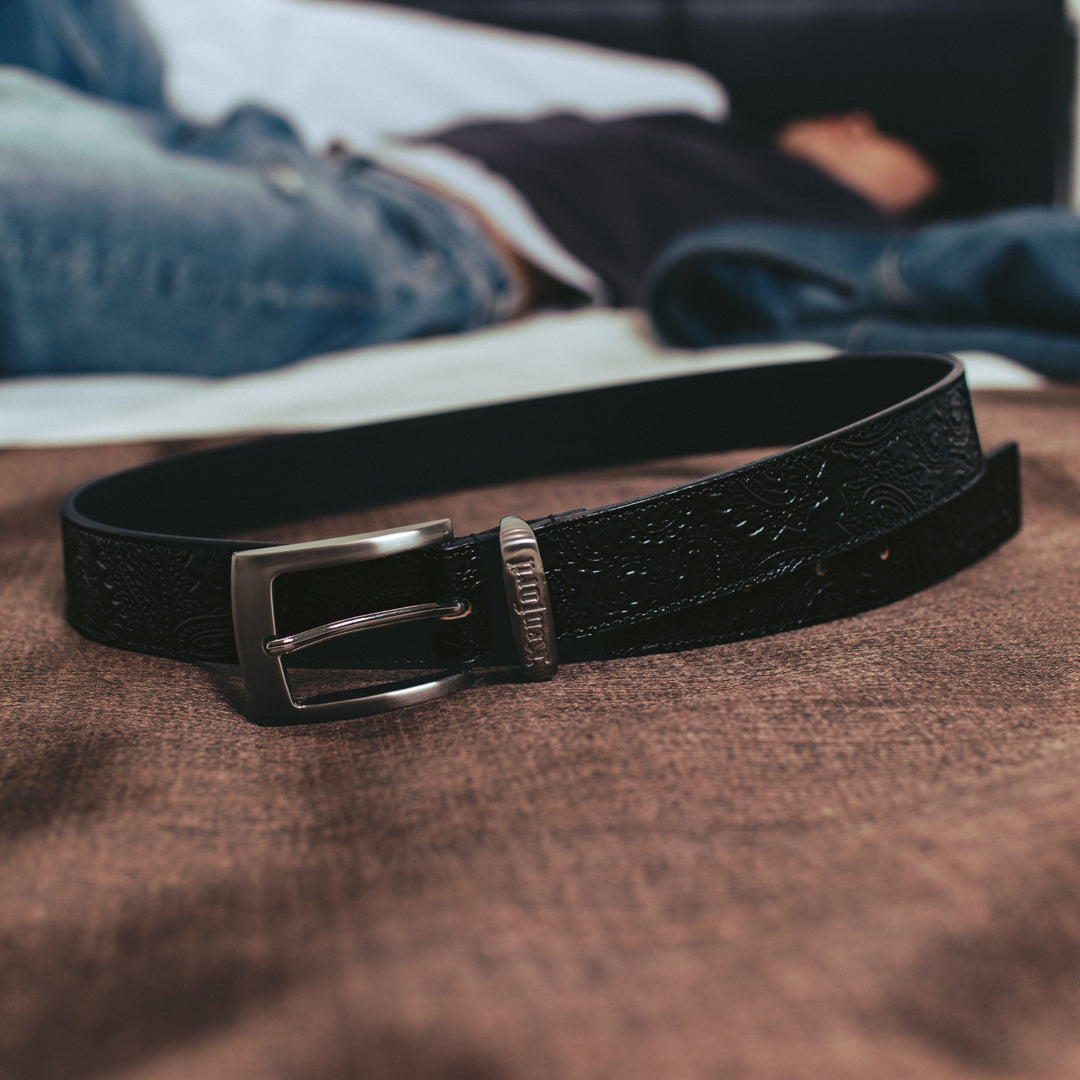 7/16（水）POPUPにて発売開始予定】EMBOSSED LEATHER BELT
